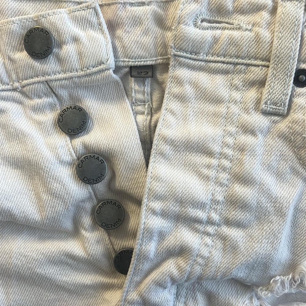 White Ripped High Wasted Shorts - Picture 4 of 5